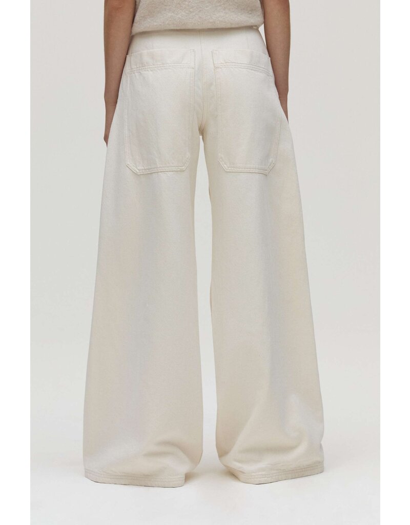HUMANOID TALLY TROUSERS IN MILK