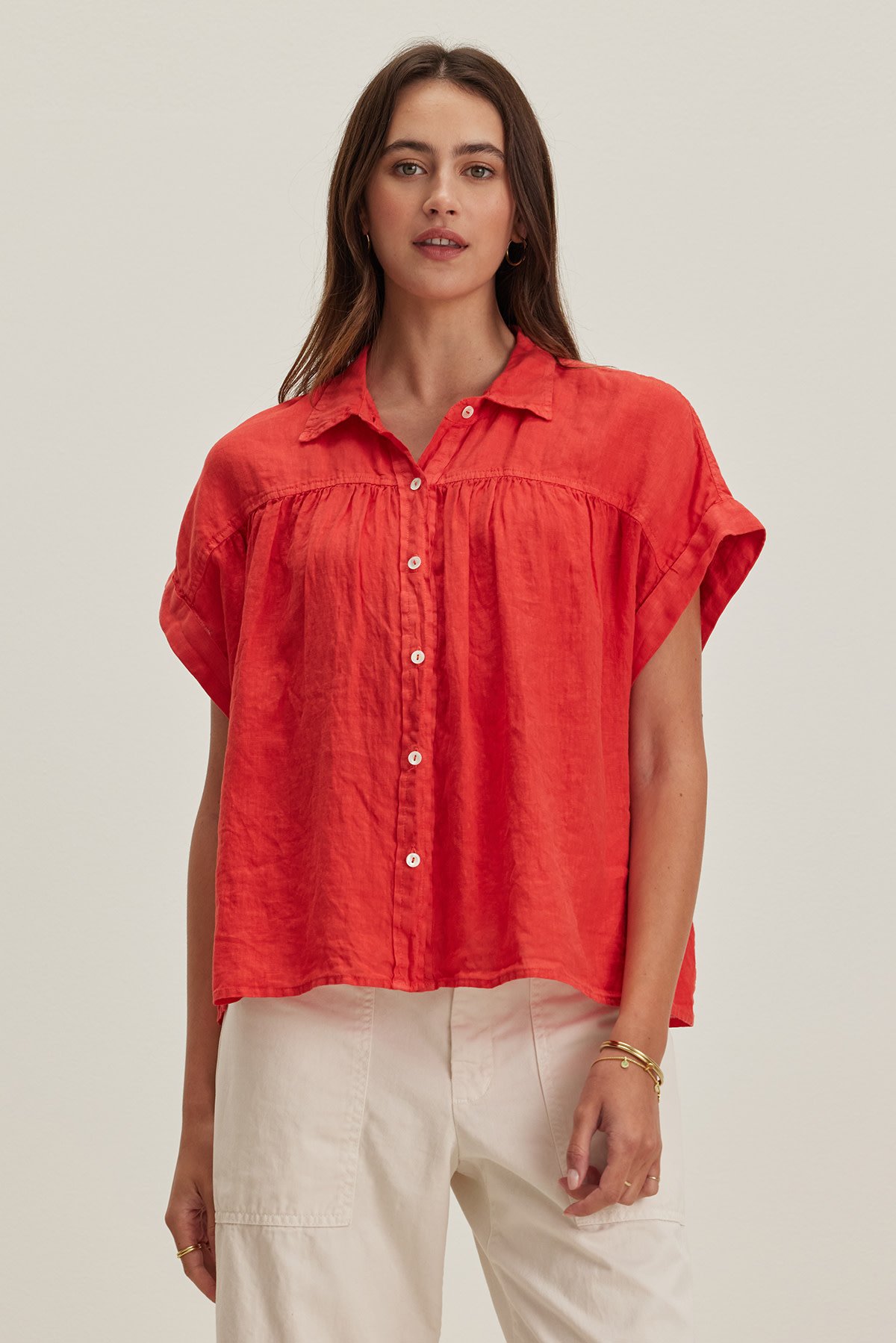 VELVET BY GRAHAM & SPENCER ARIA LINEN TOP IN CHILI