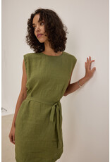 VELVET BY GRAHAM & SPENCER LARA LINEN DRESS IN SAP