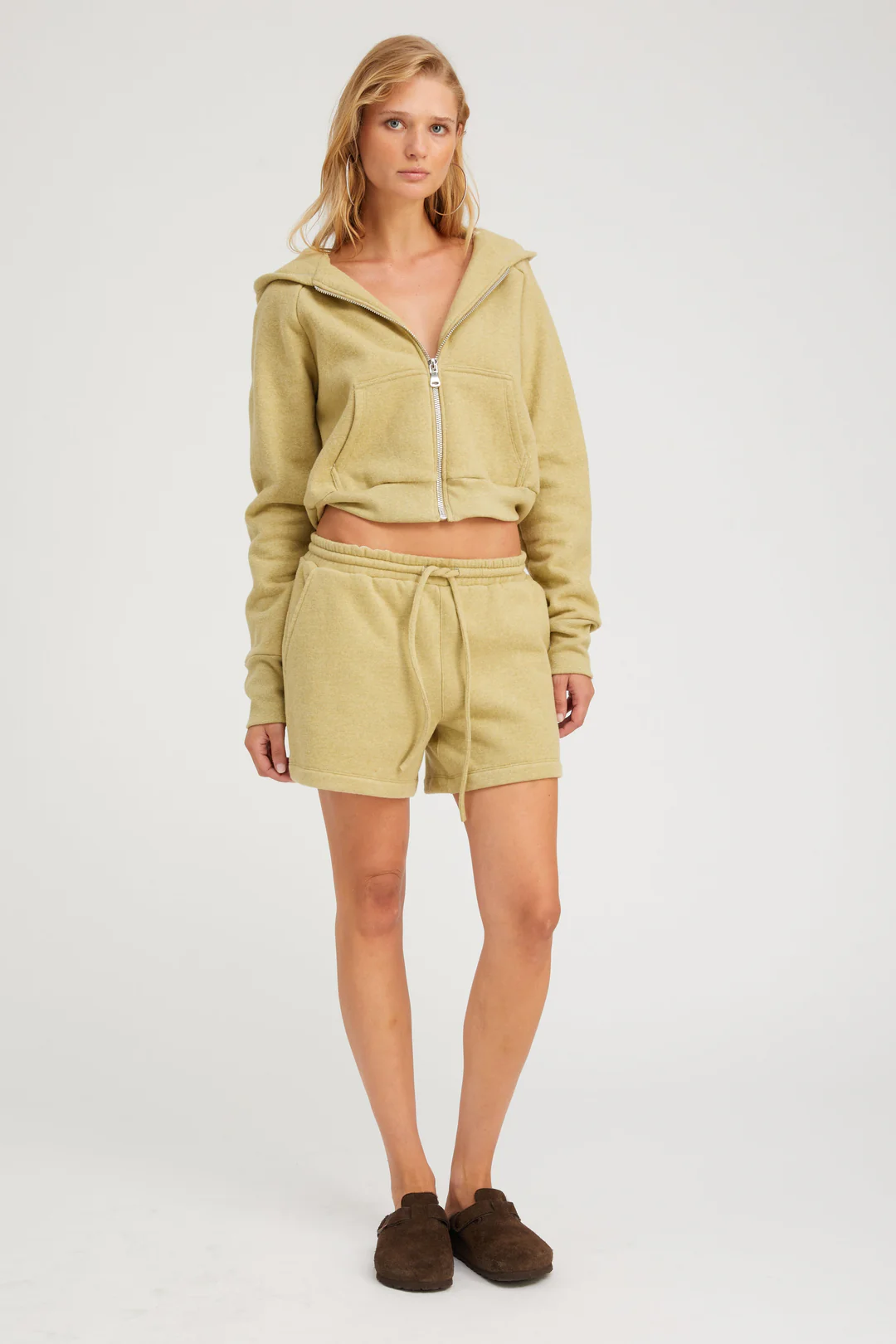 SWEATSHORTS IN PISTACHIO MELANGE