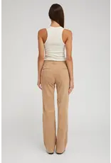 RIB FITTED SCOOPED TANK IN WHITE