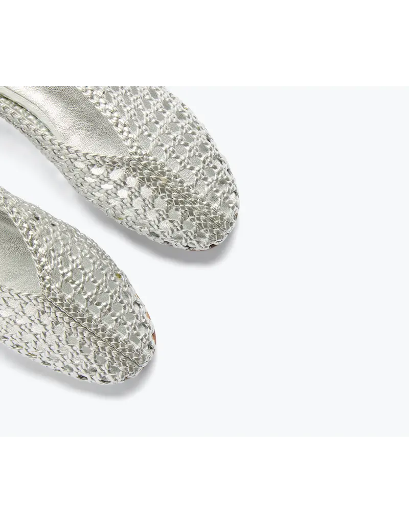 FREDA SALVADOR RILEY OPEN WEAVE BALLET FLAT IN SILVER