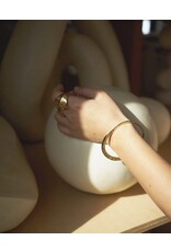 ODETTE TIDAL BANGLE IN BRASS