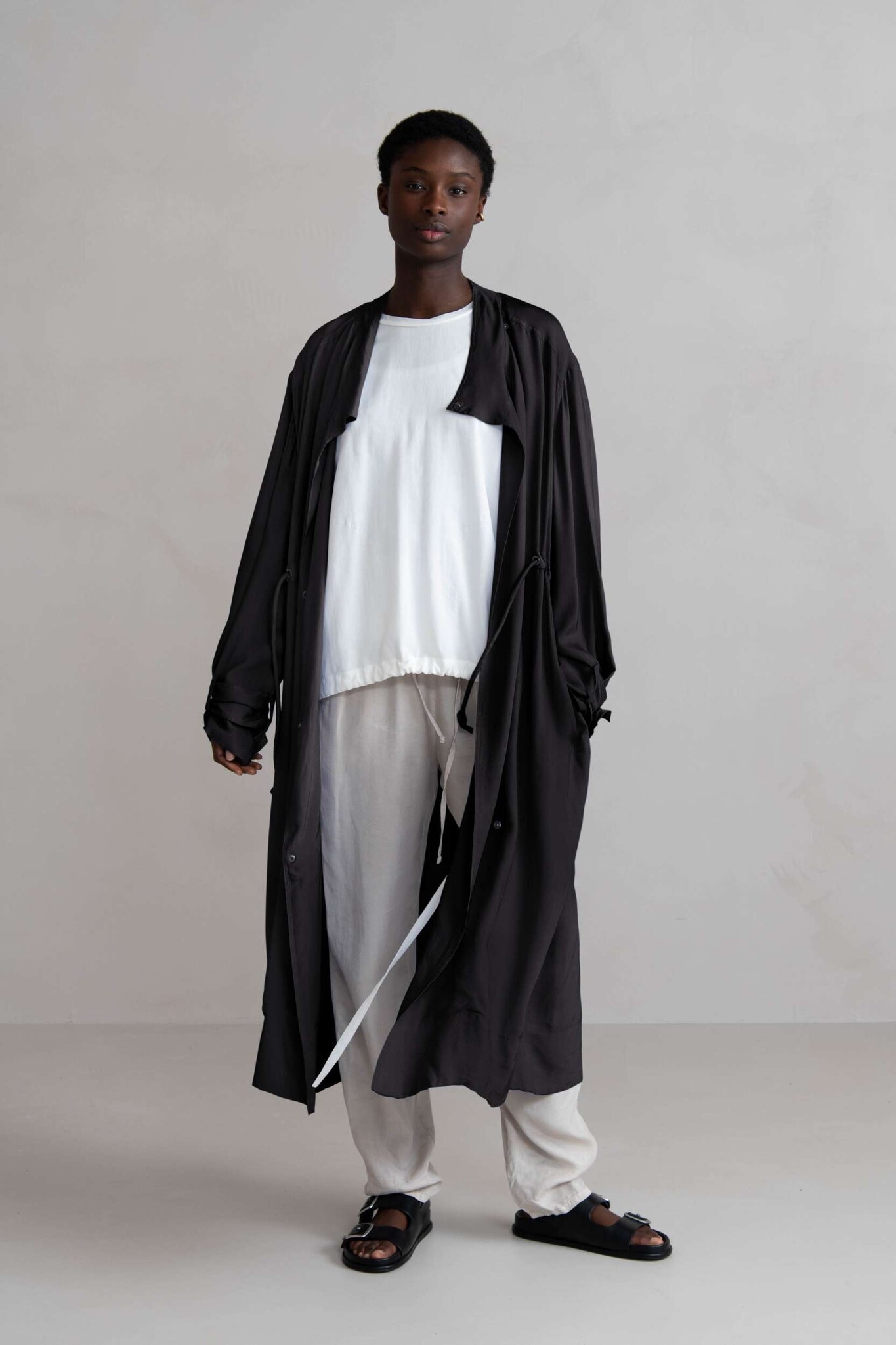 HUMANOID DRU COAT IN BLACK