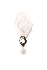 ODETTE REN WITH PEARL BRASS EARRINGS