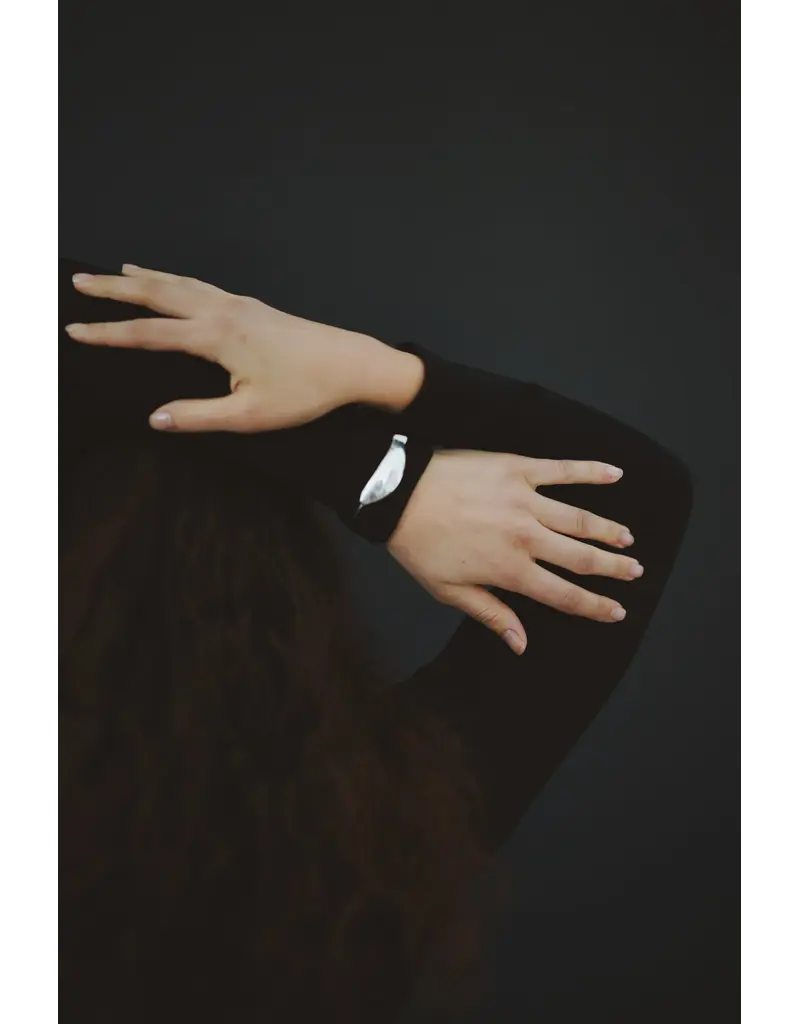 ODETTE SARDINE GRANDE CUFF IN BRASS