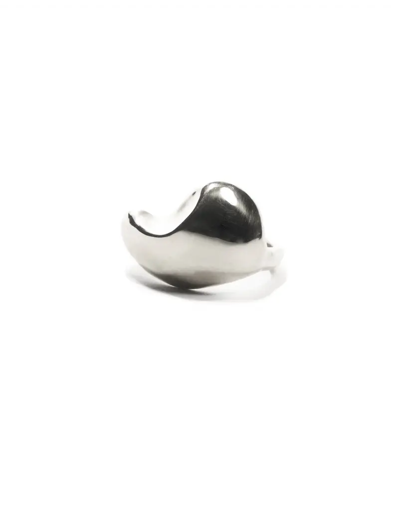 ODETTE COMMA RING IN STERLING SILVER (SIZE 7)