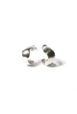 ODETTE SMALL WAVY HOOPS IN STERLING SILVER