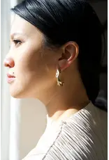 ODETTE FENDER HOOPS IN RECYCLED BRASS