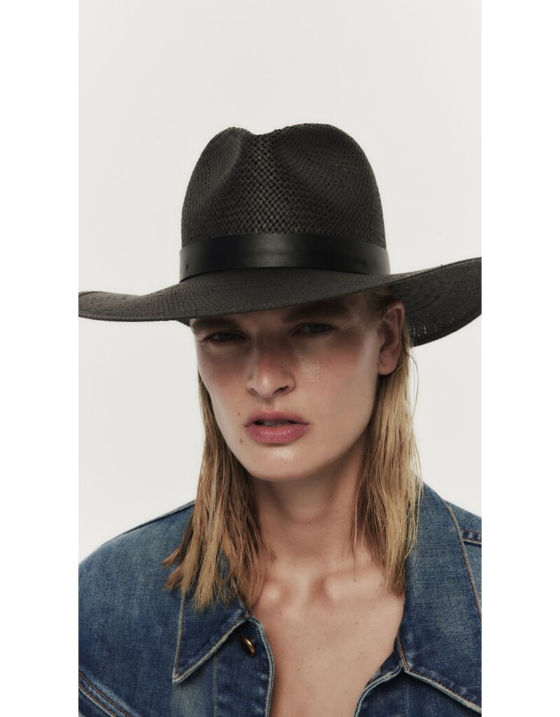 JANESSA LEONÉ SIMONE HAT IN BLACK