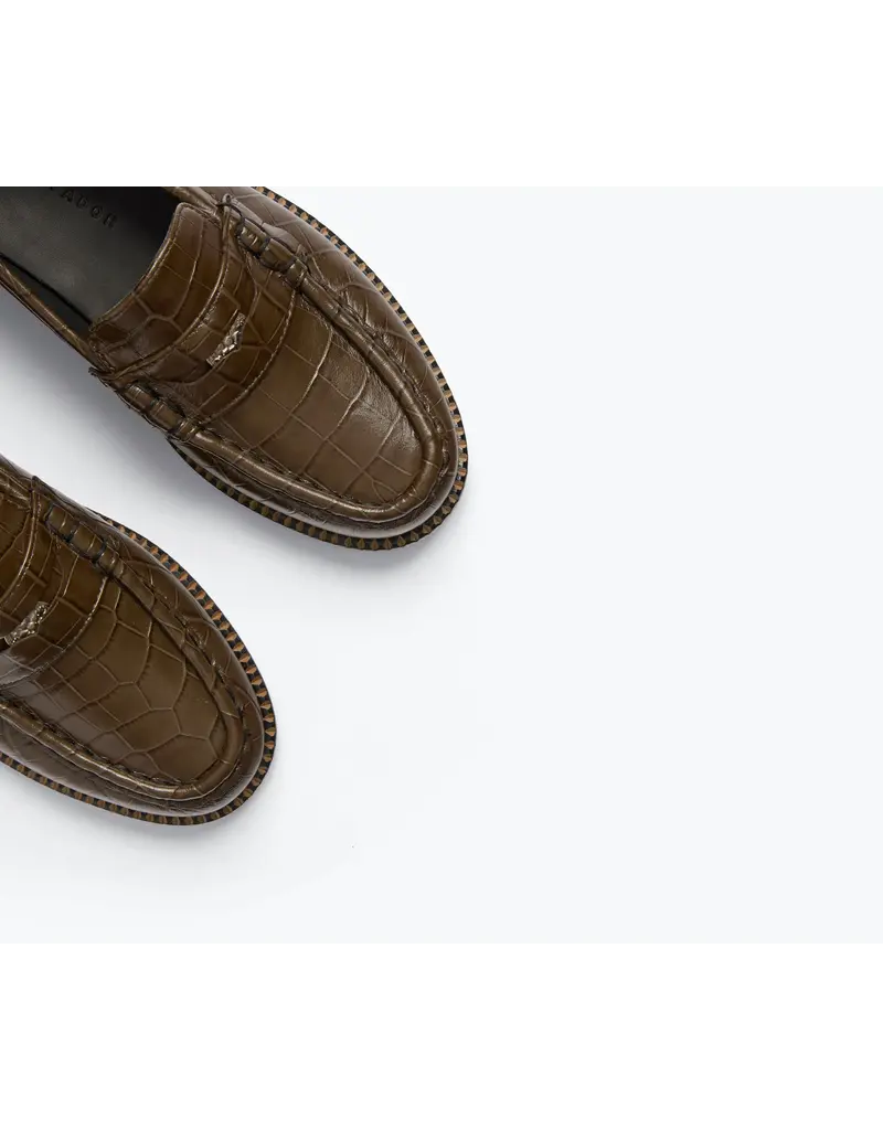 FREDA SALVADOR ELBA PENNY LOAFER IN CEDAR EMBOSSED CROC