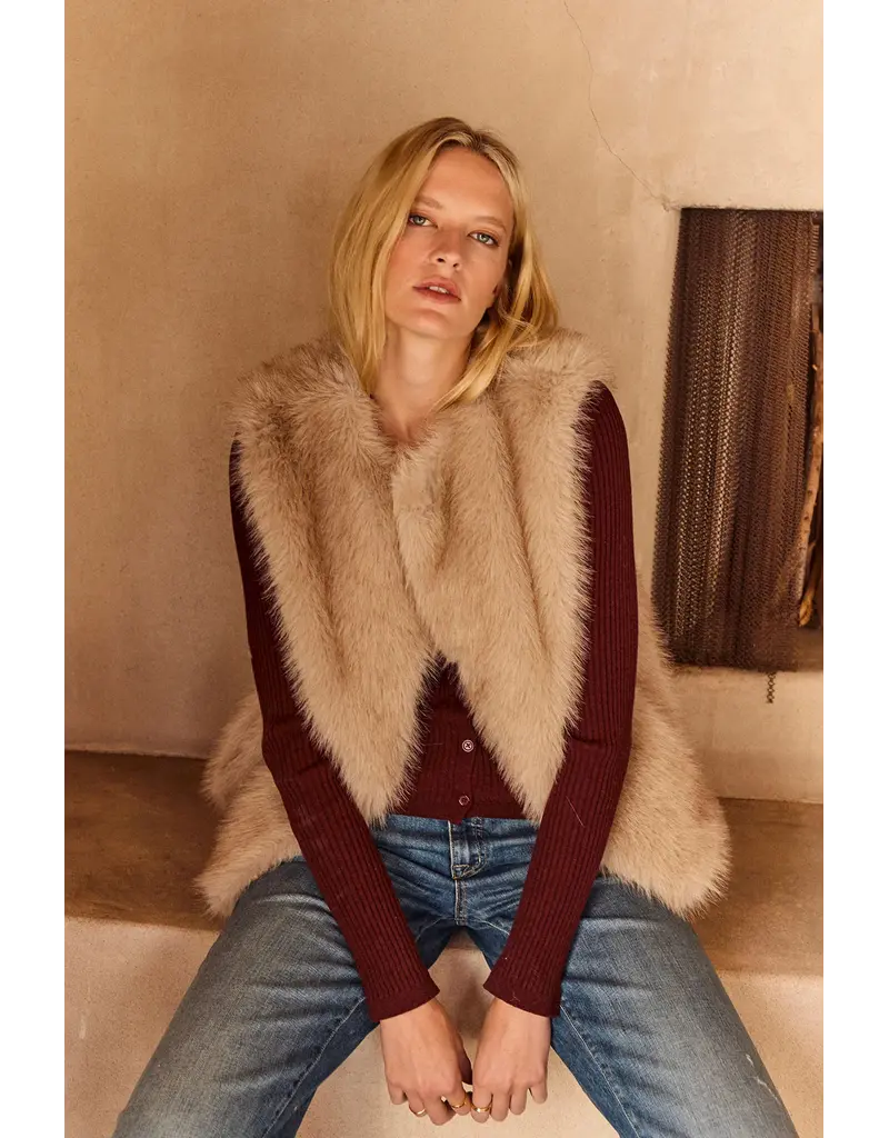VELVET BY GRAHAM & SPENCER ANASTASIA FAUX FUR VEST IN TAUPE