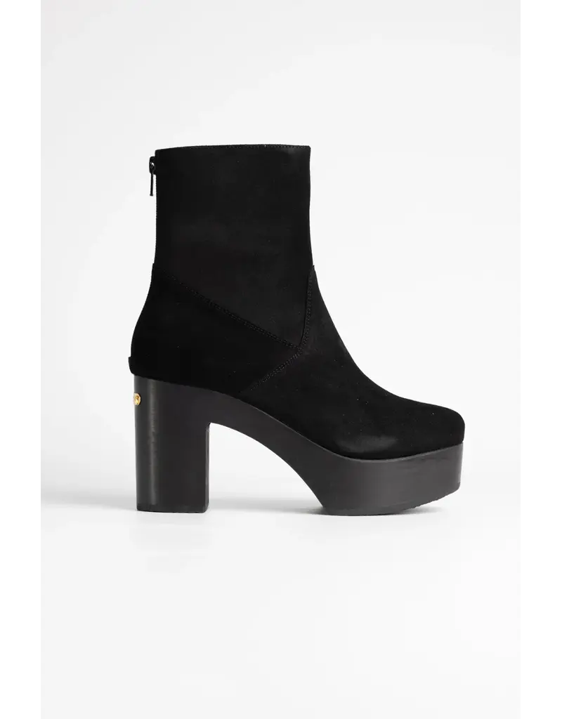 YOUYOU YERK VELVET BOOT IN NOIR