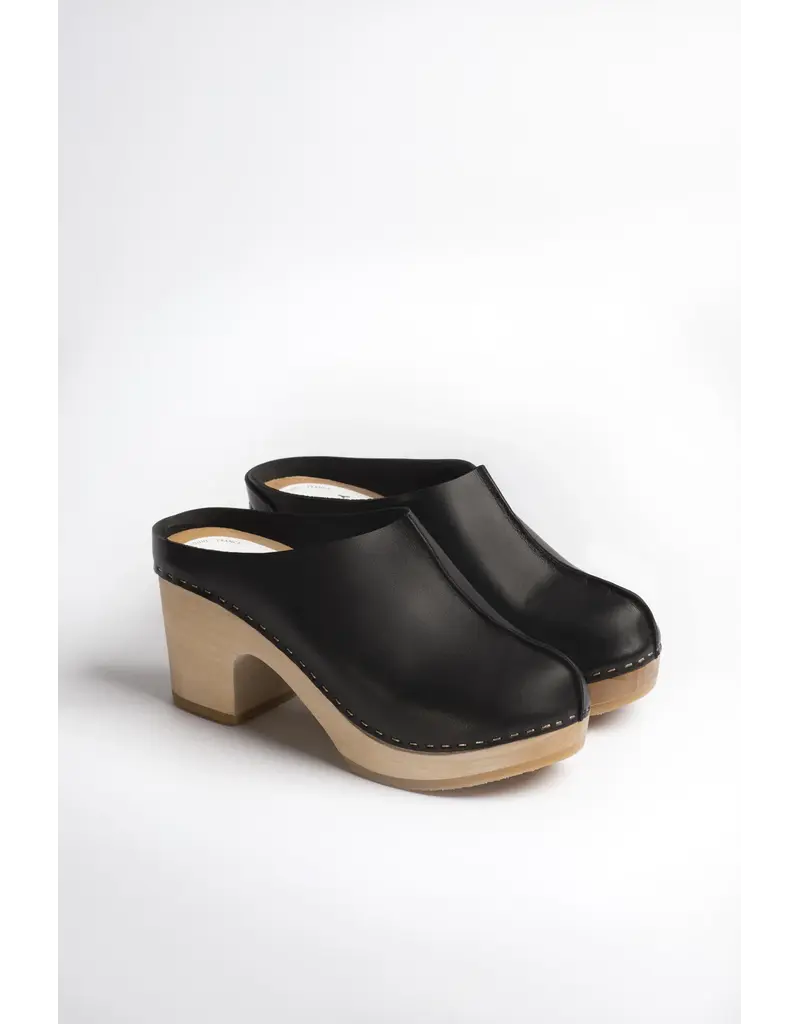 YOUYOU YGREEN LEATHER CLOG IN NOIR