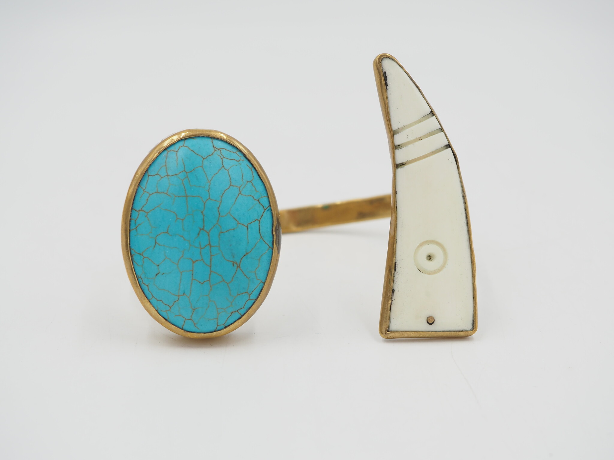 ARTISAN MADE BONE & TURQUOISE CUFF