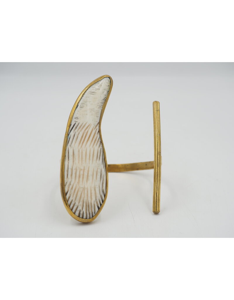 ARTISAN MADE BONE & HAMMERED BRASS CUFF