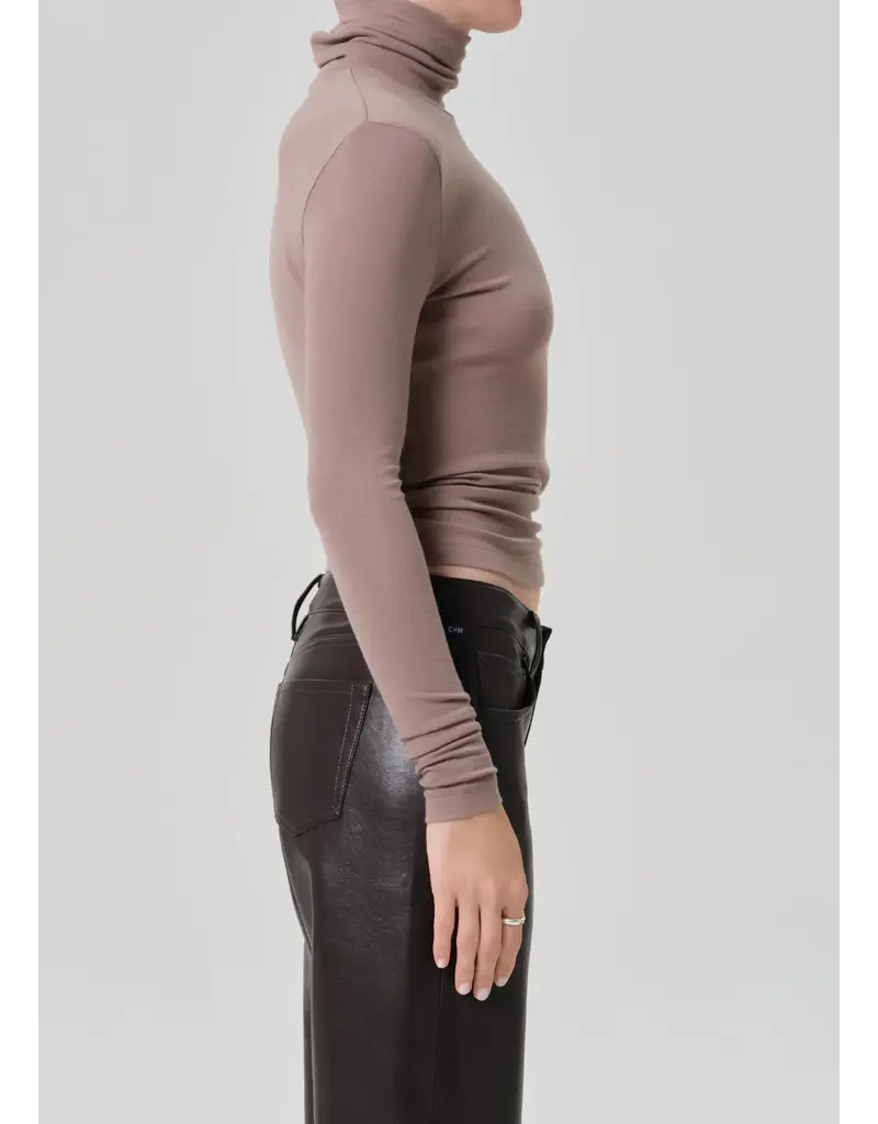 CITIZENS OF HUMANITY CARADENE TURTLENECK IN COCOA