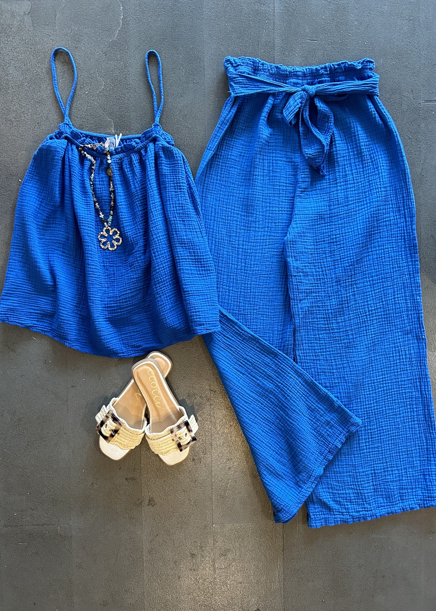 Ruffle edge tank