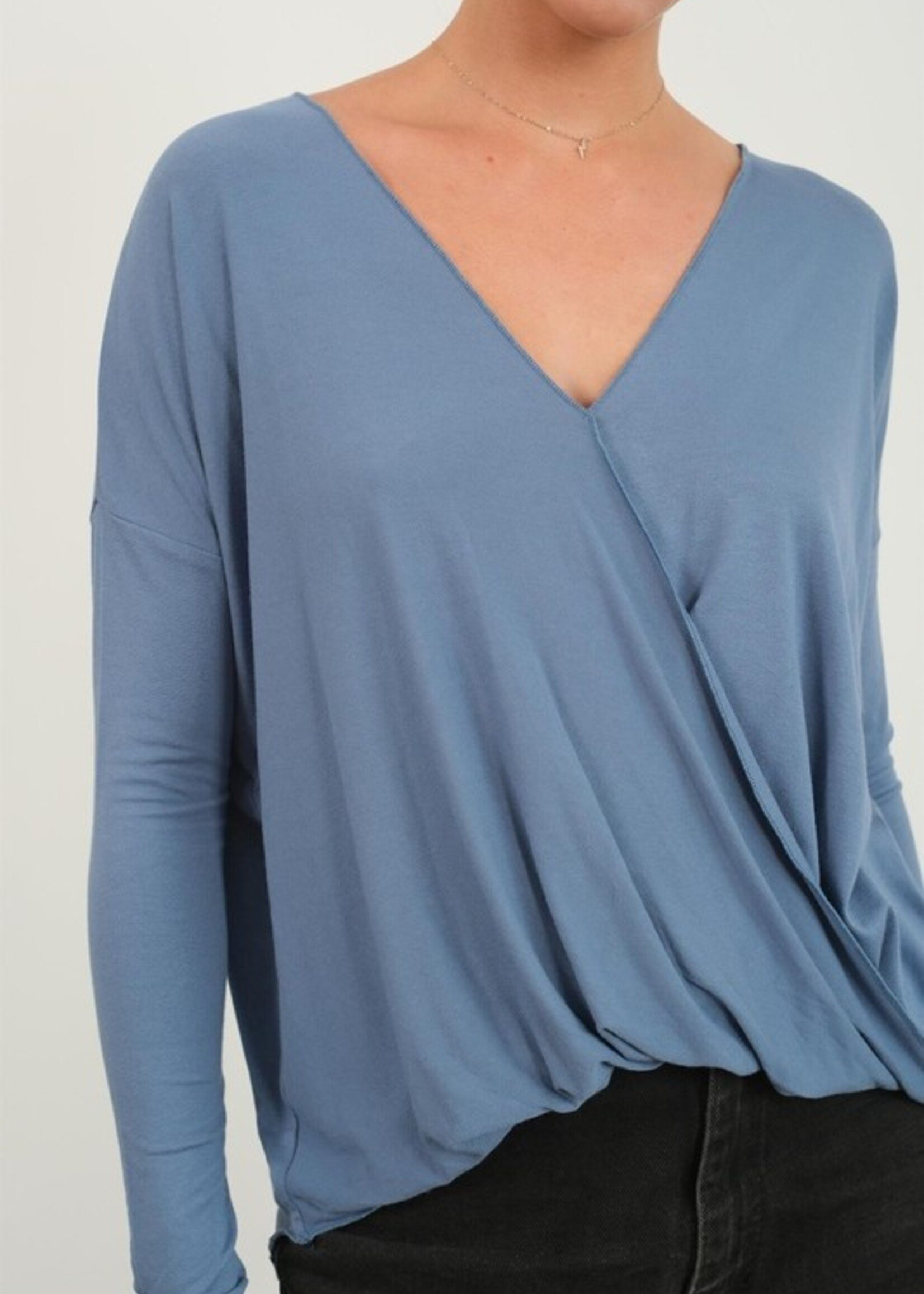 Long sleeve crossover top +3 colors