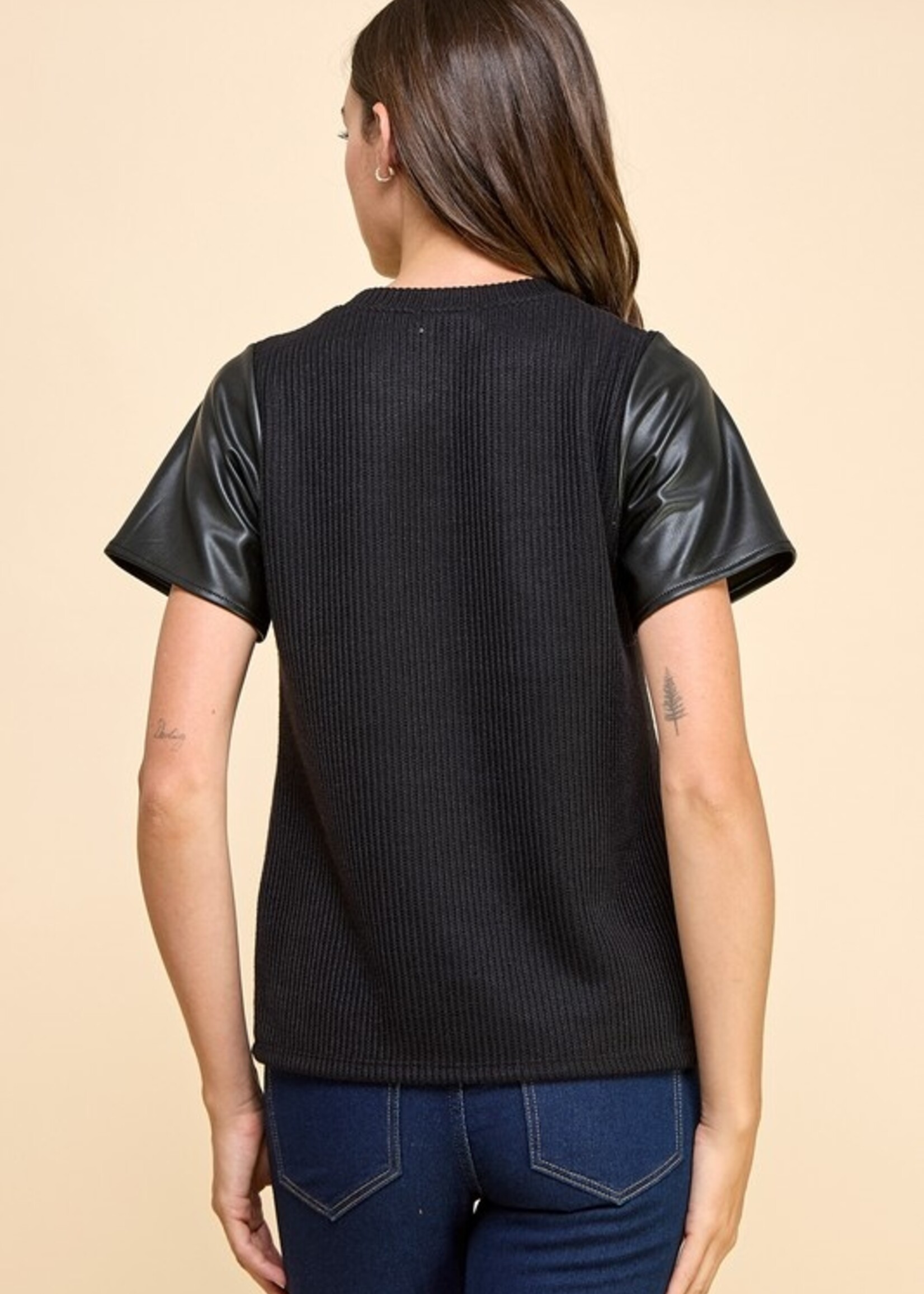 Leather sleeve knit top +2 colors