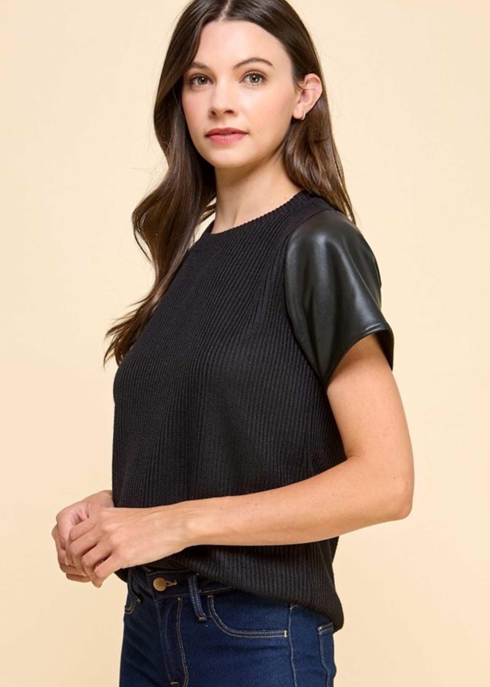 Leather sleeve knit top +2 colors