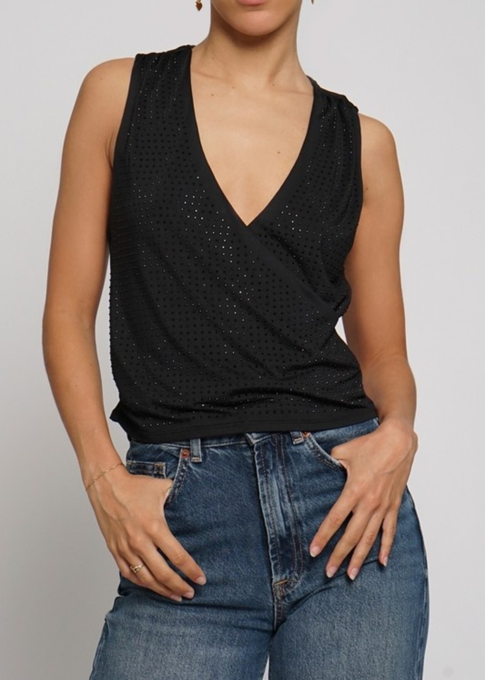 Sleeveless rhinestone top +2 colors
