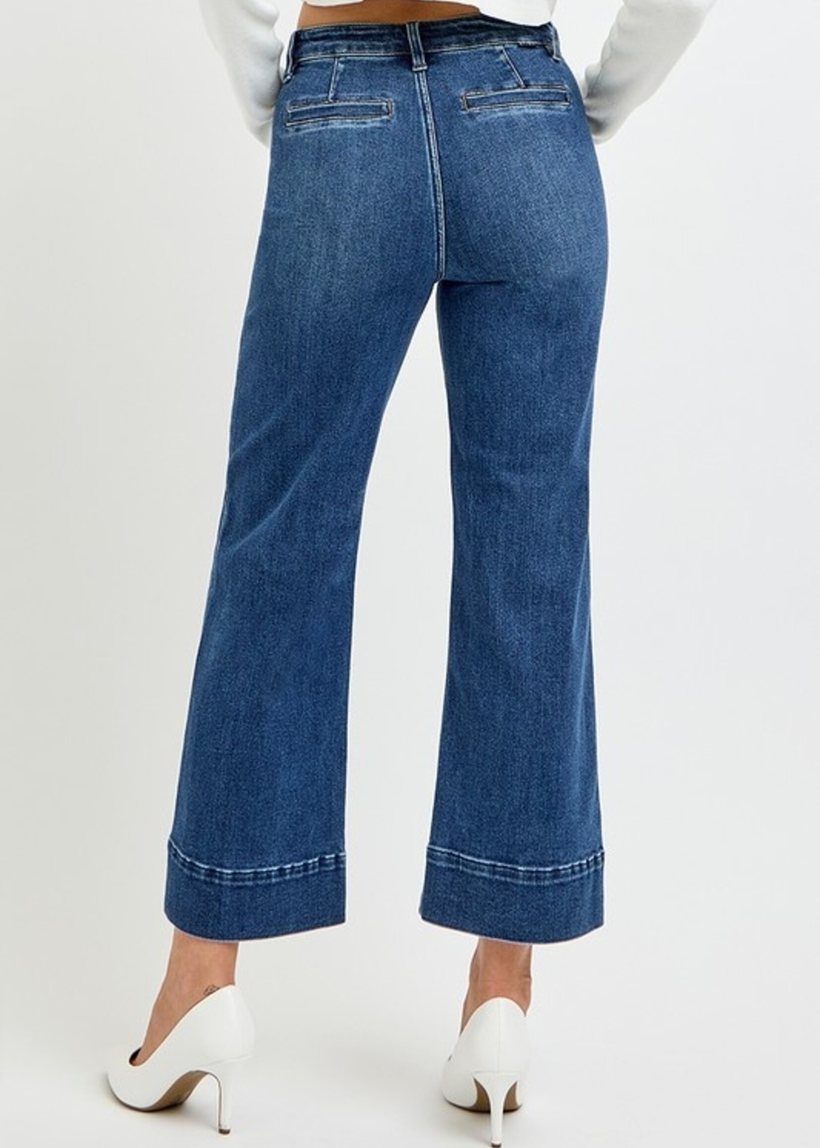 Patch pocket pintuck jean