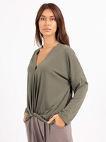 Solid tuck front +3 colors