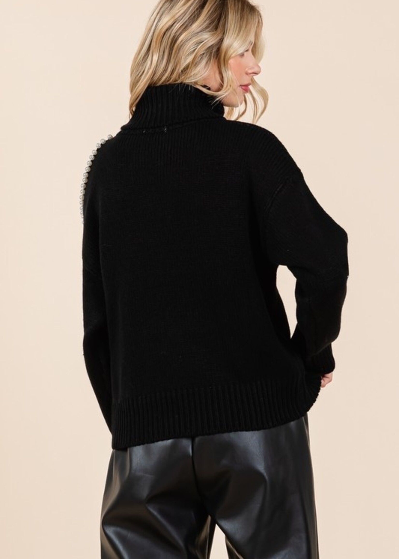 Pearl trim sweater +2 colors