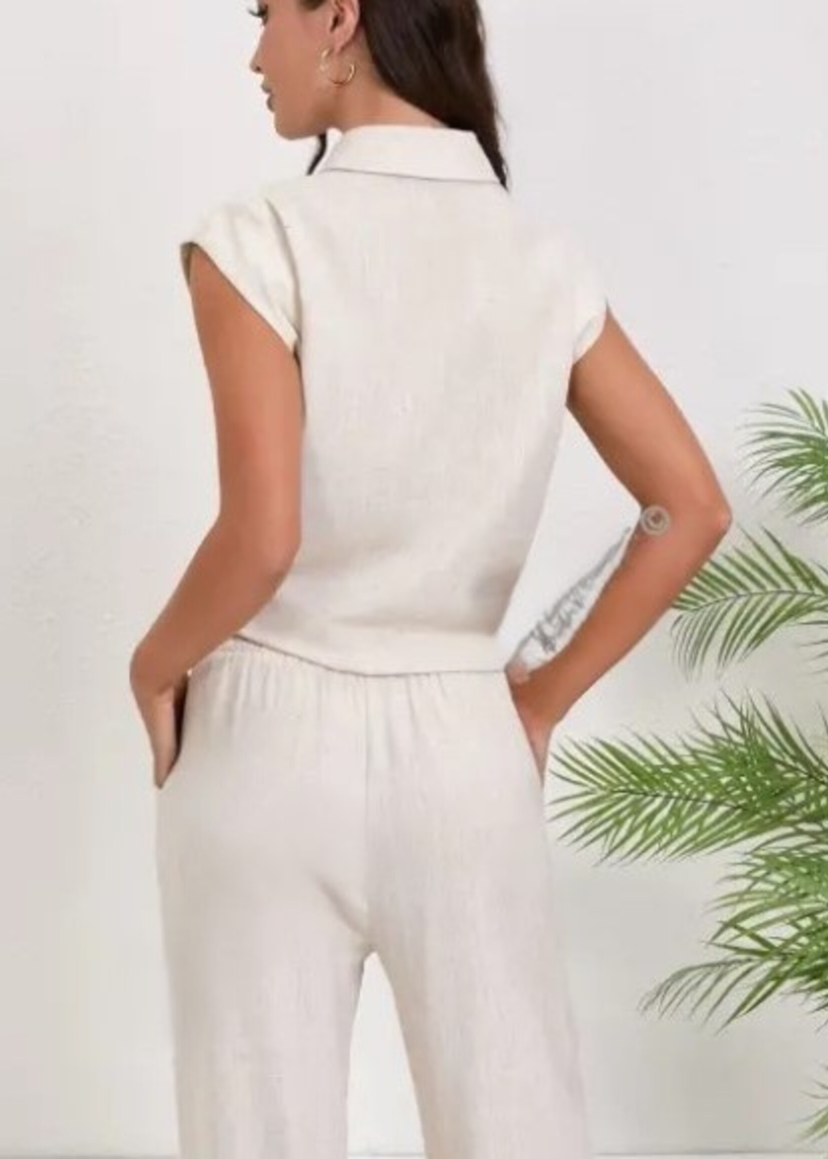 Sleeveless tie front +3 colors