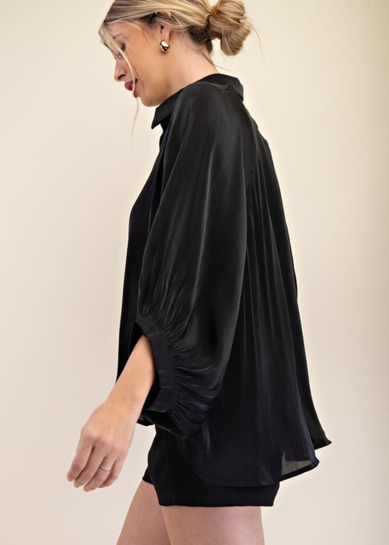 Wide sleeve blouse