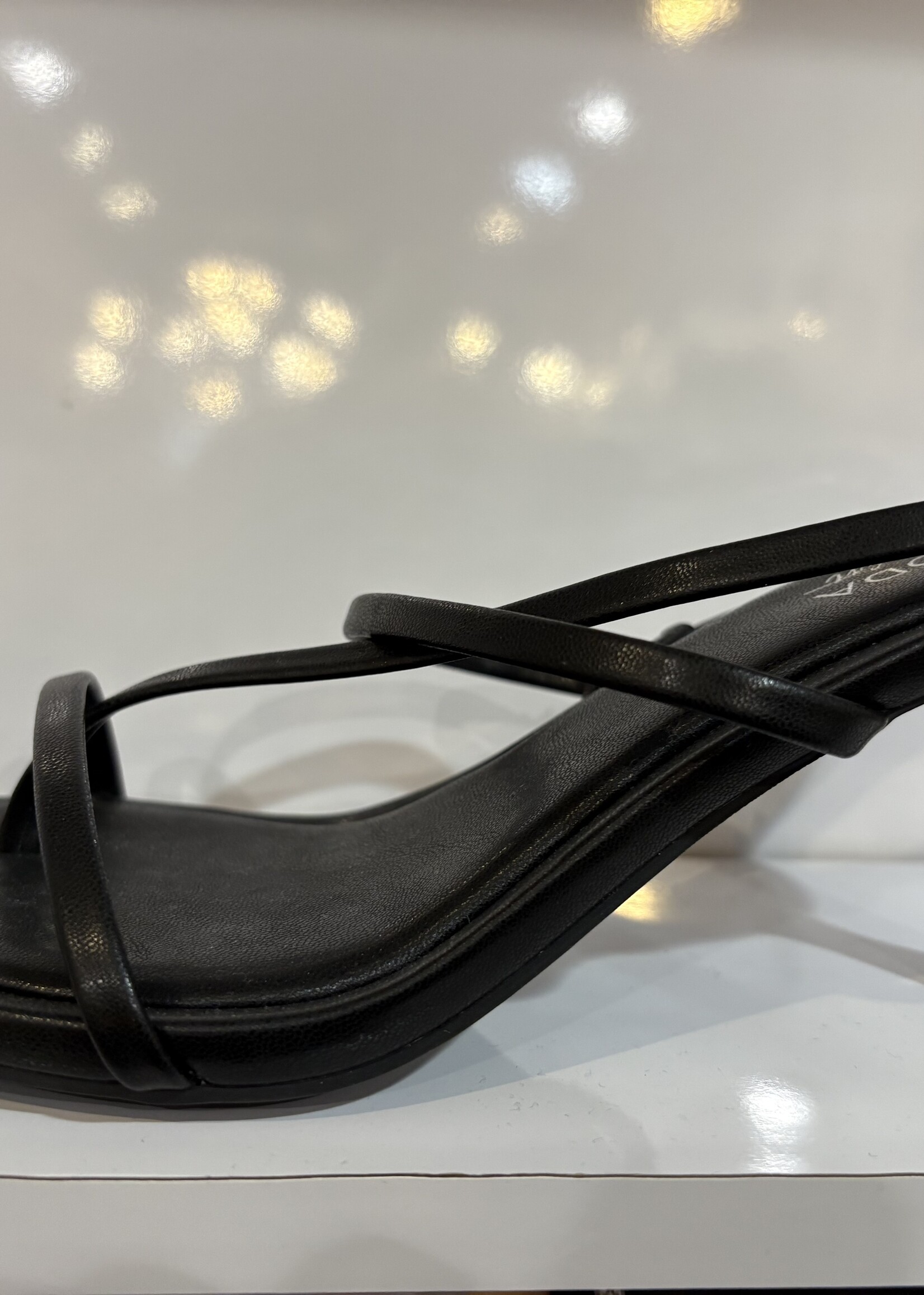Strappy kitten heel +2 colors
