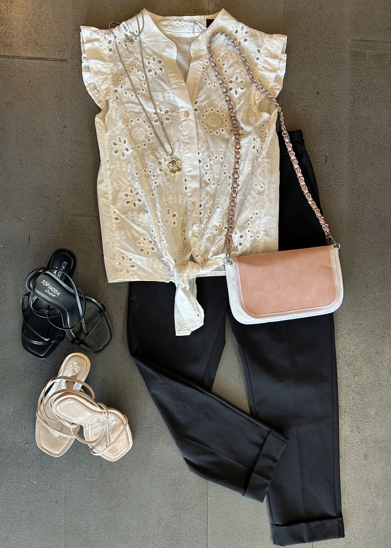 Eyelet tie front