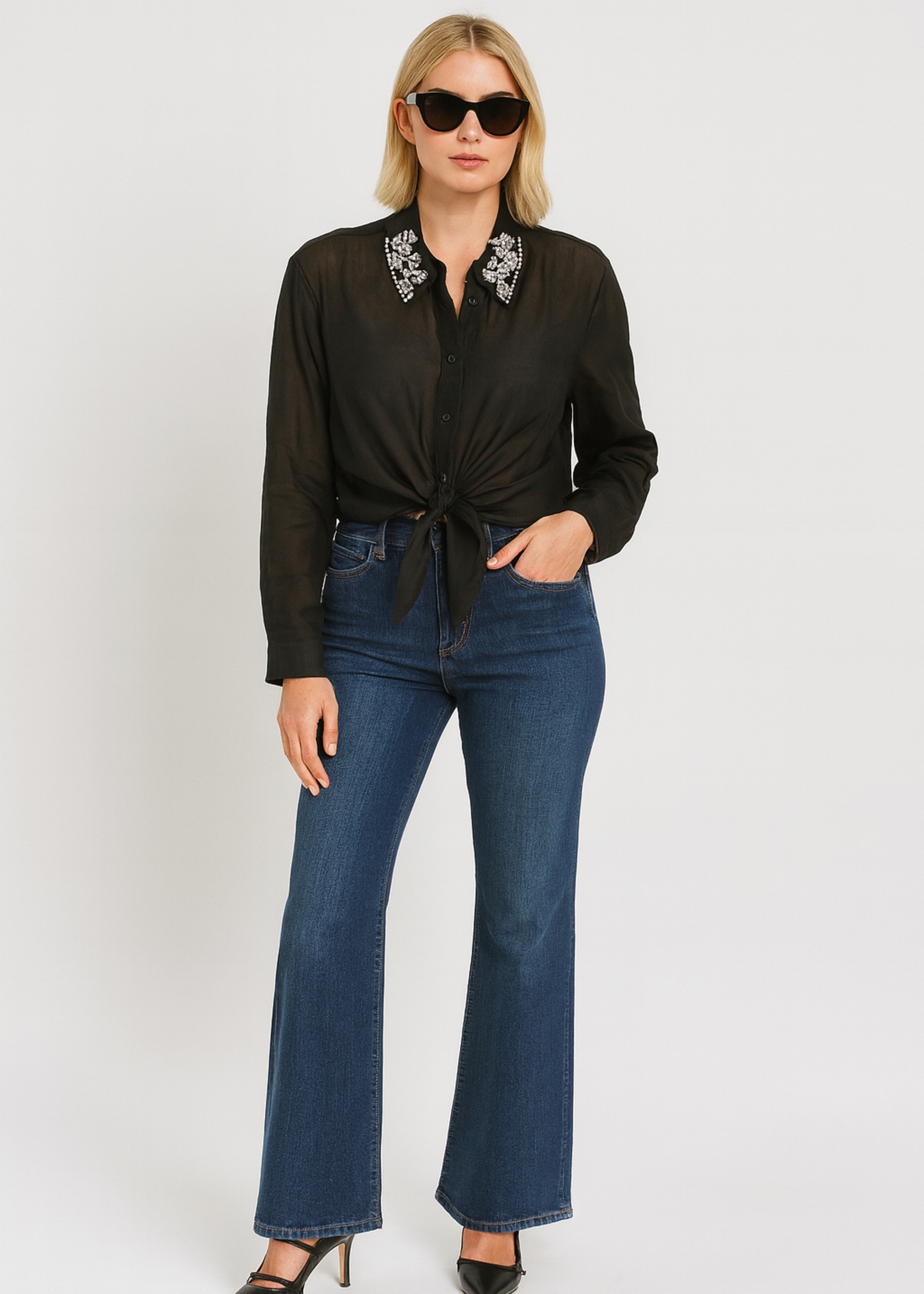 Crystal collar blouse