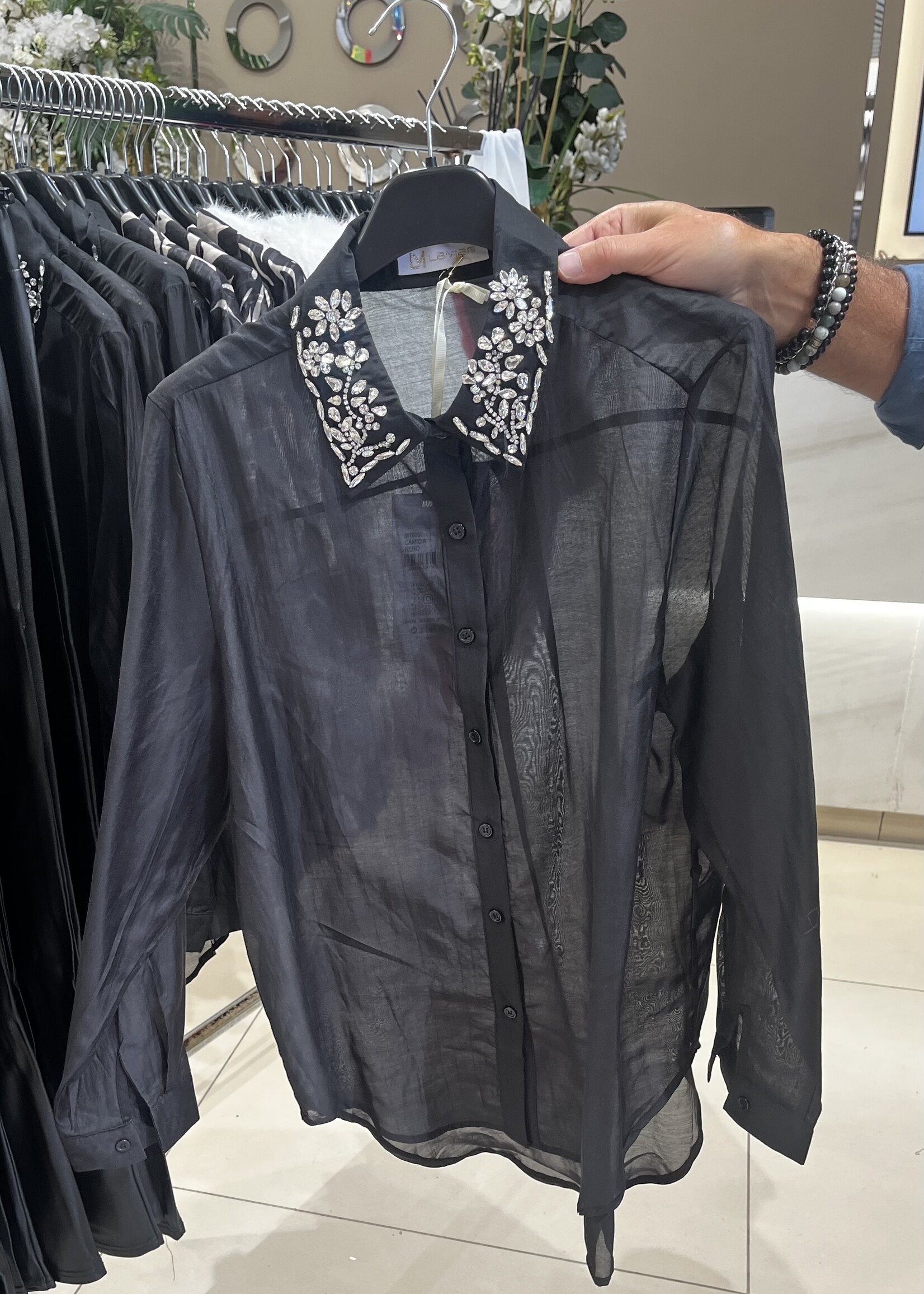 Crystal collar blouse