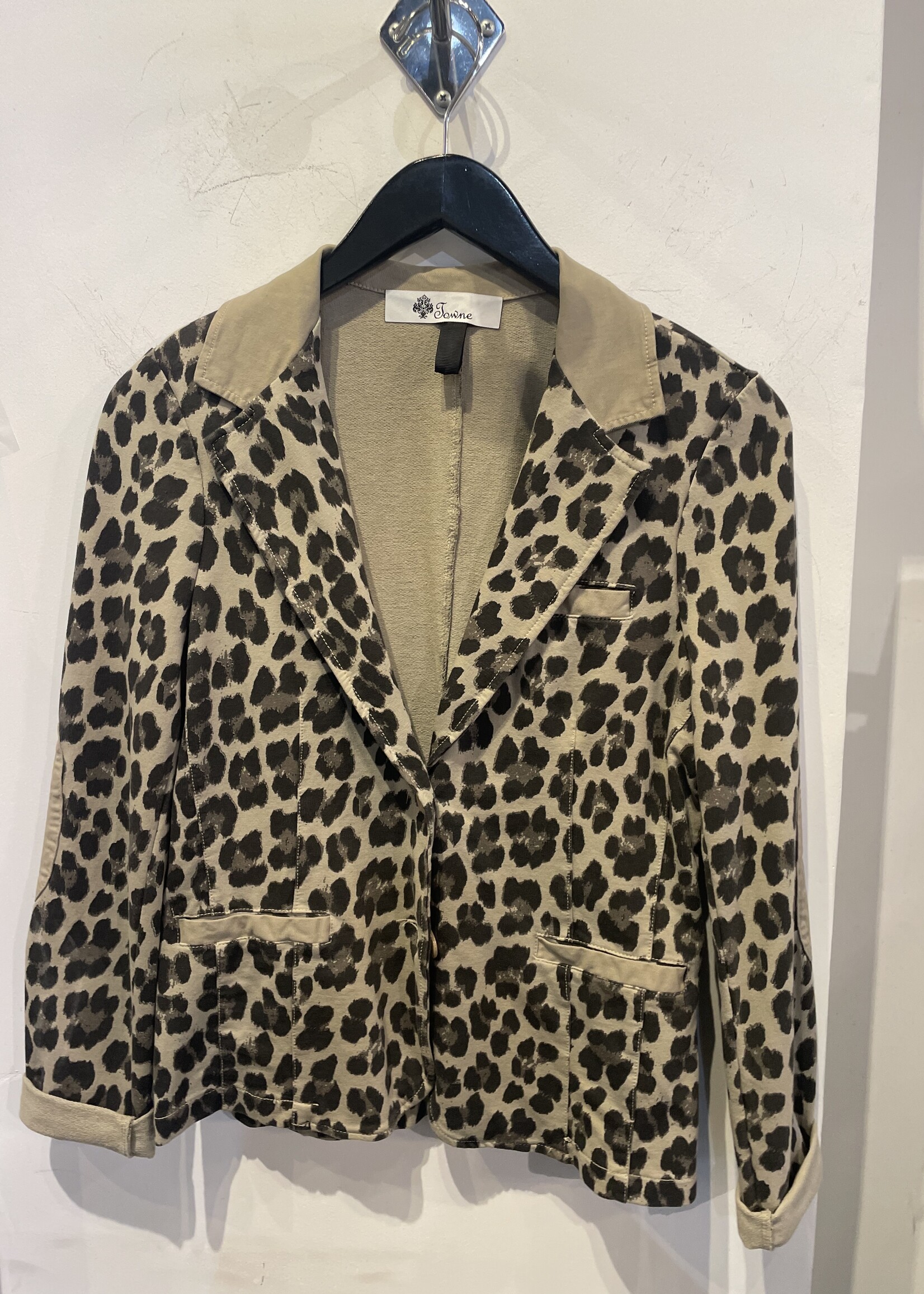 Leopard blazer