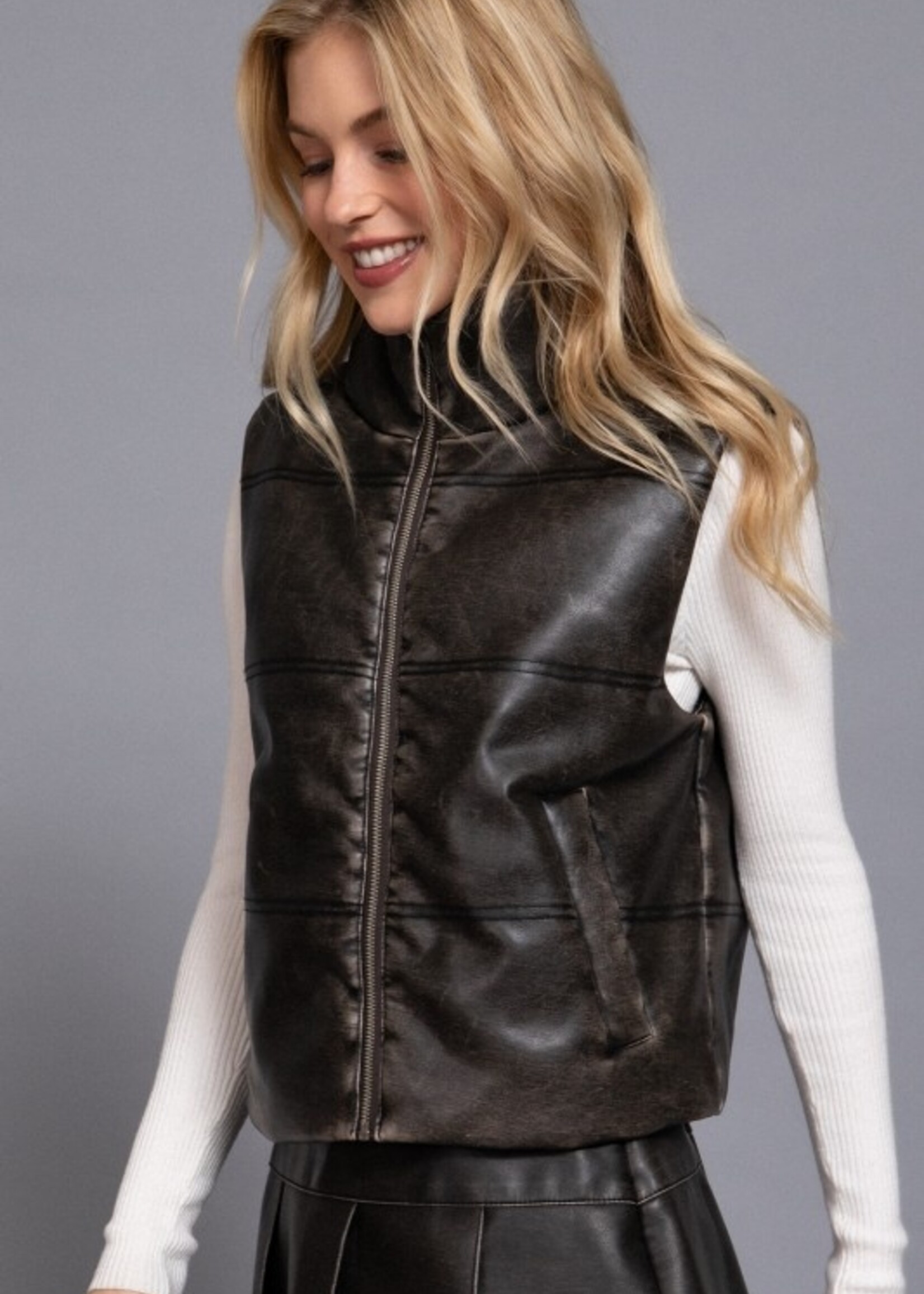 Washed leather vest +2 colors