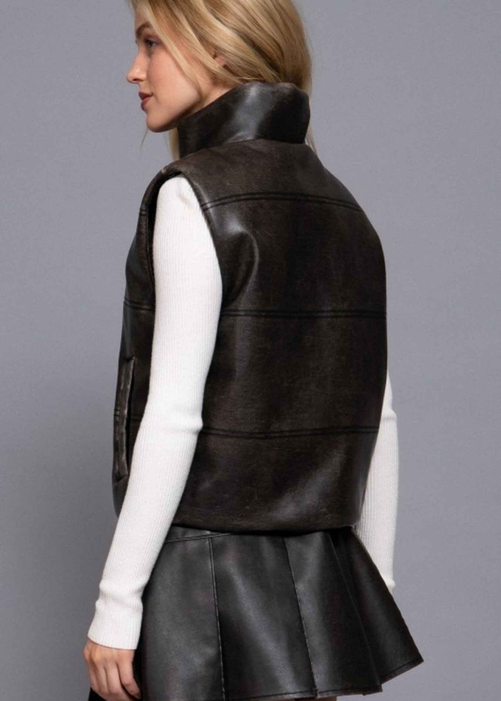 Washed leather vest +2 colors