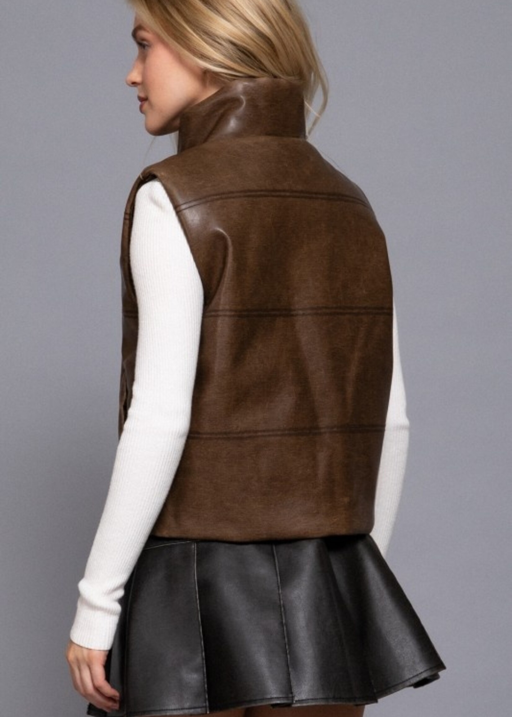 Washed leather vest +2 colors