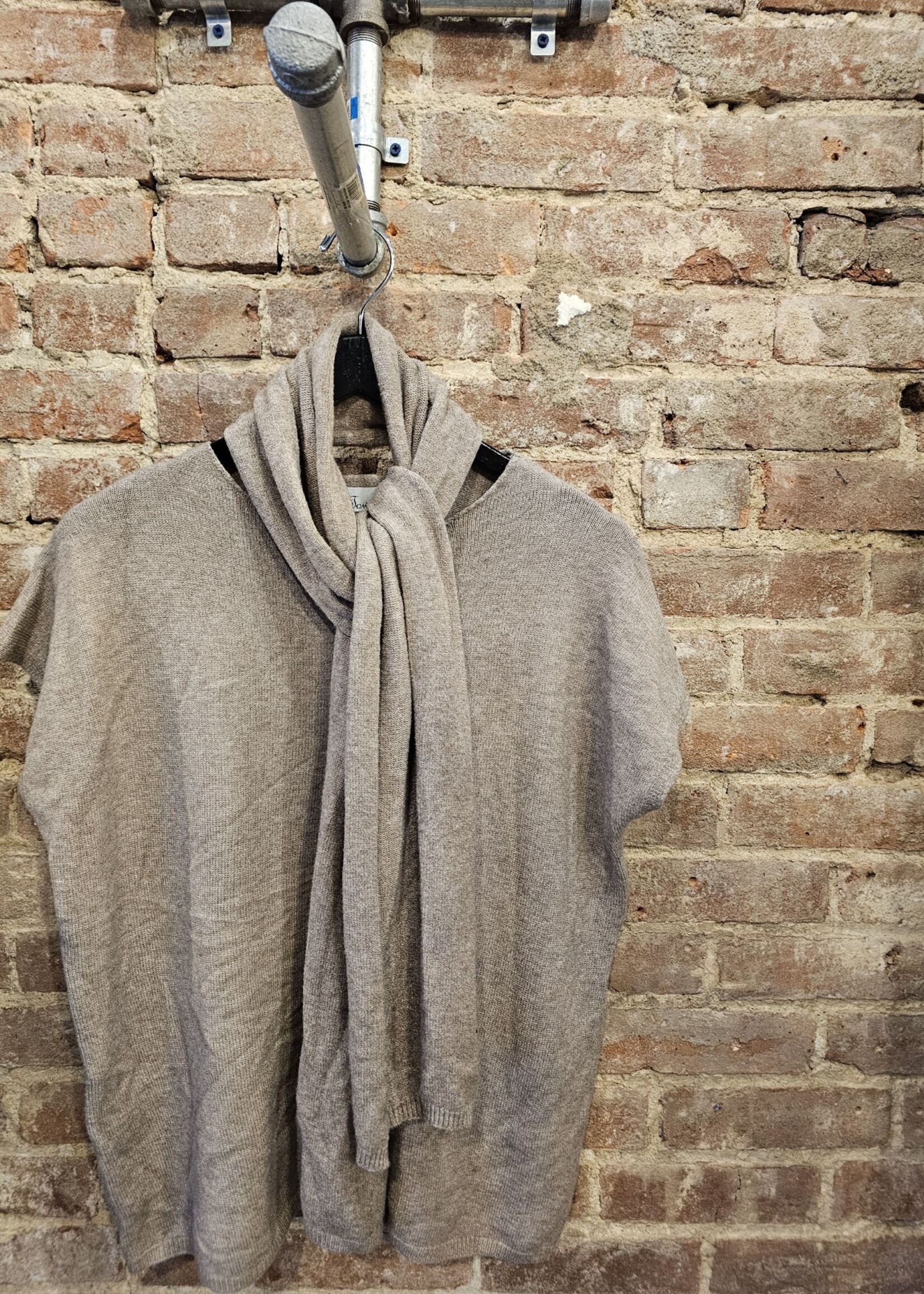 Sweater with scarf +3 colors