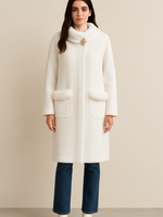 Fur trim brooch coat