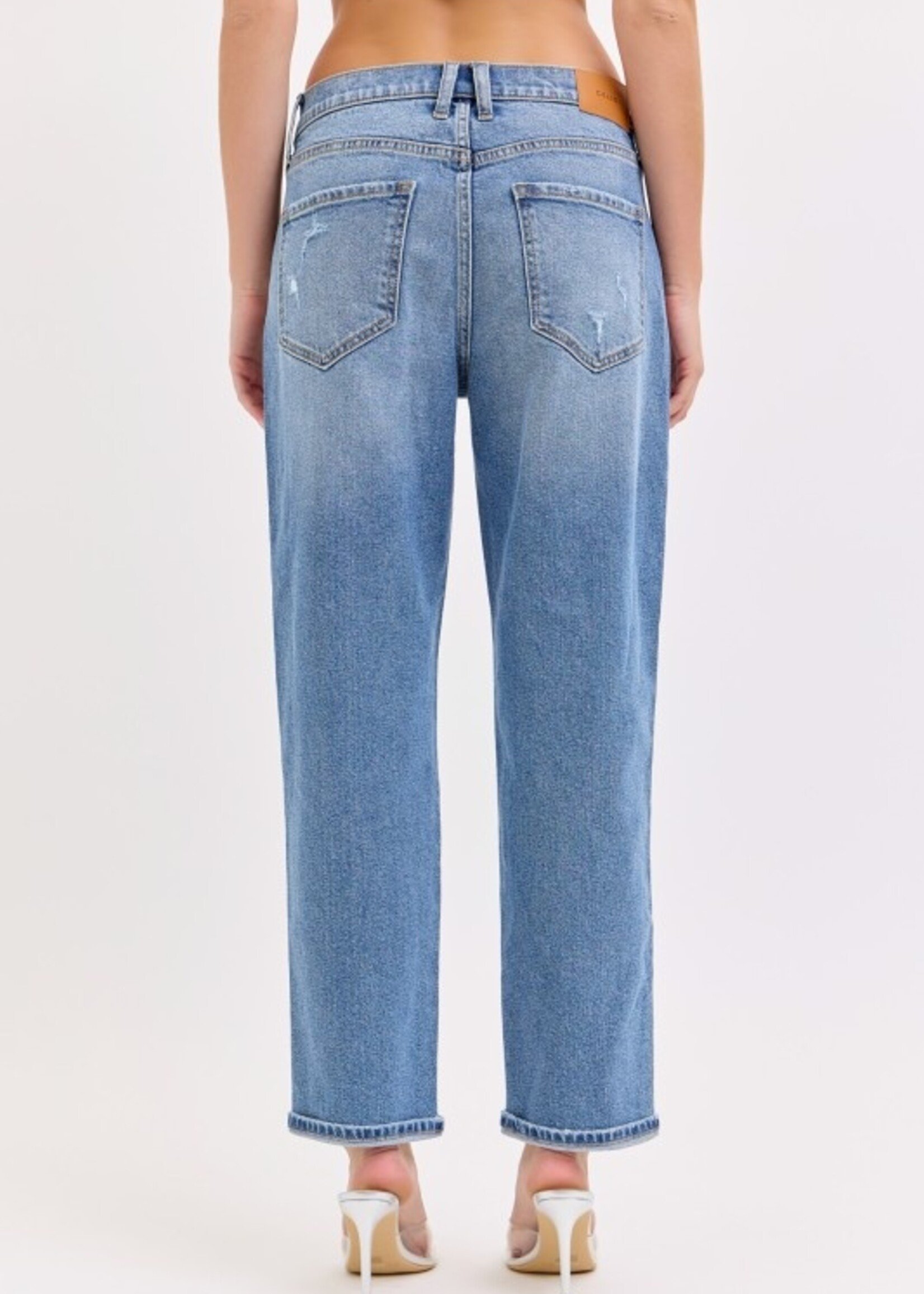 Mini cuff boyfriend jean