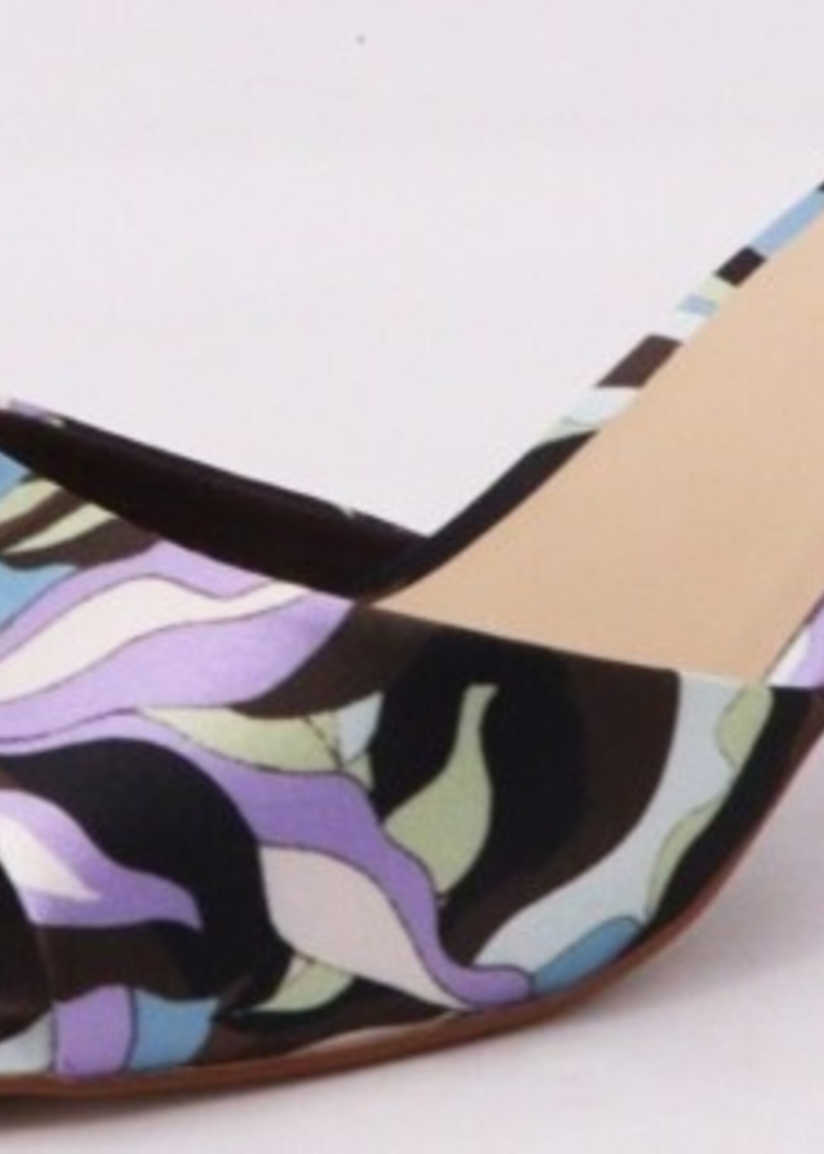Print kitten heel