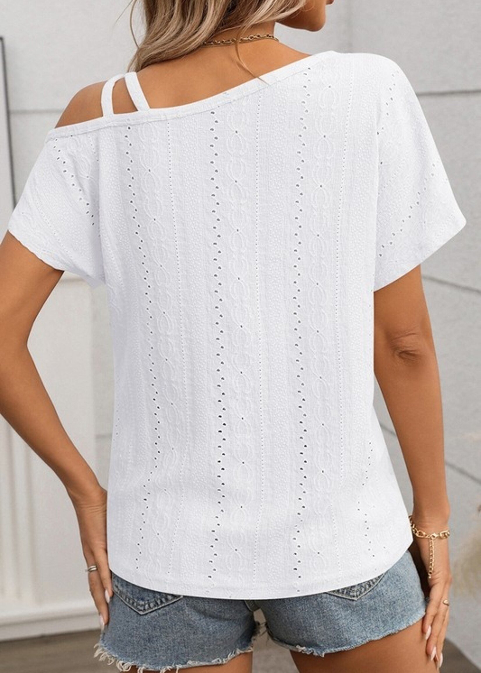 One cold shoulder top +4 colors