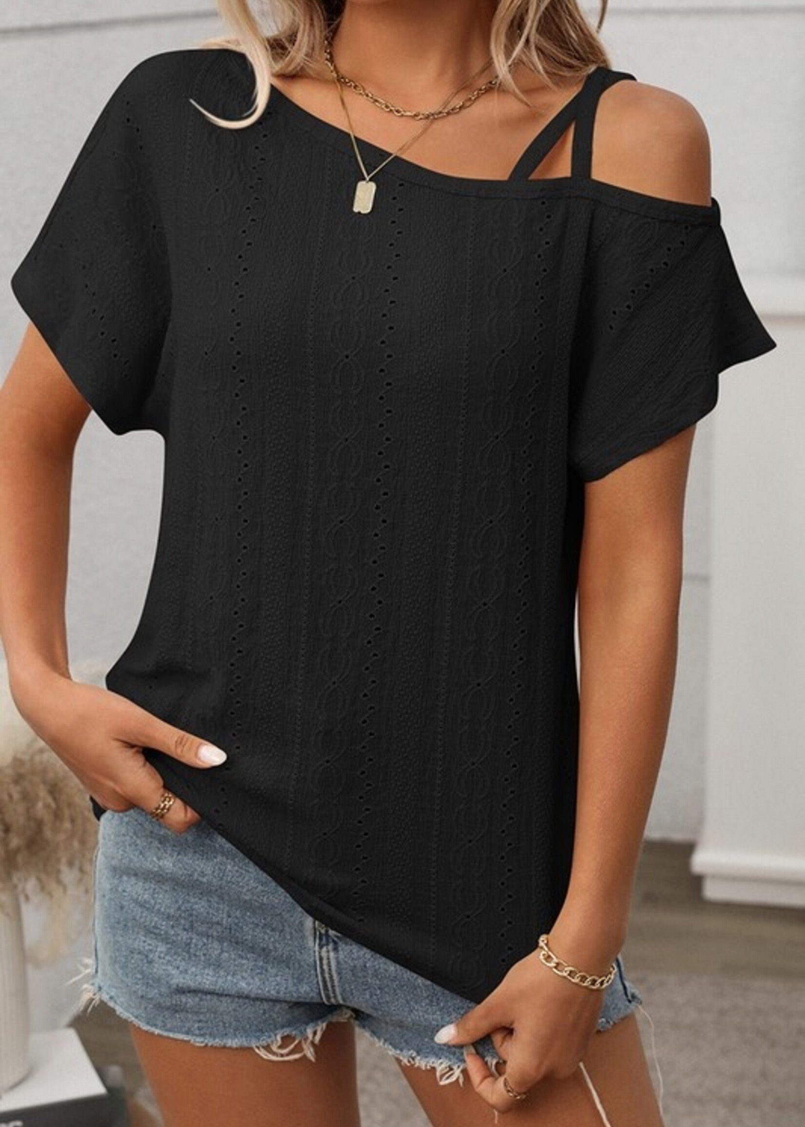 One cold shoulder top +4 colors