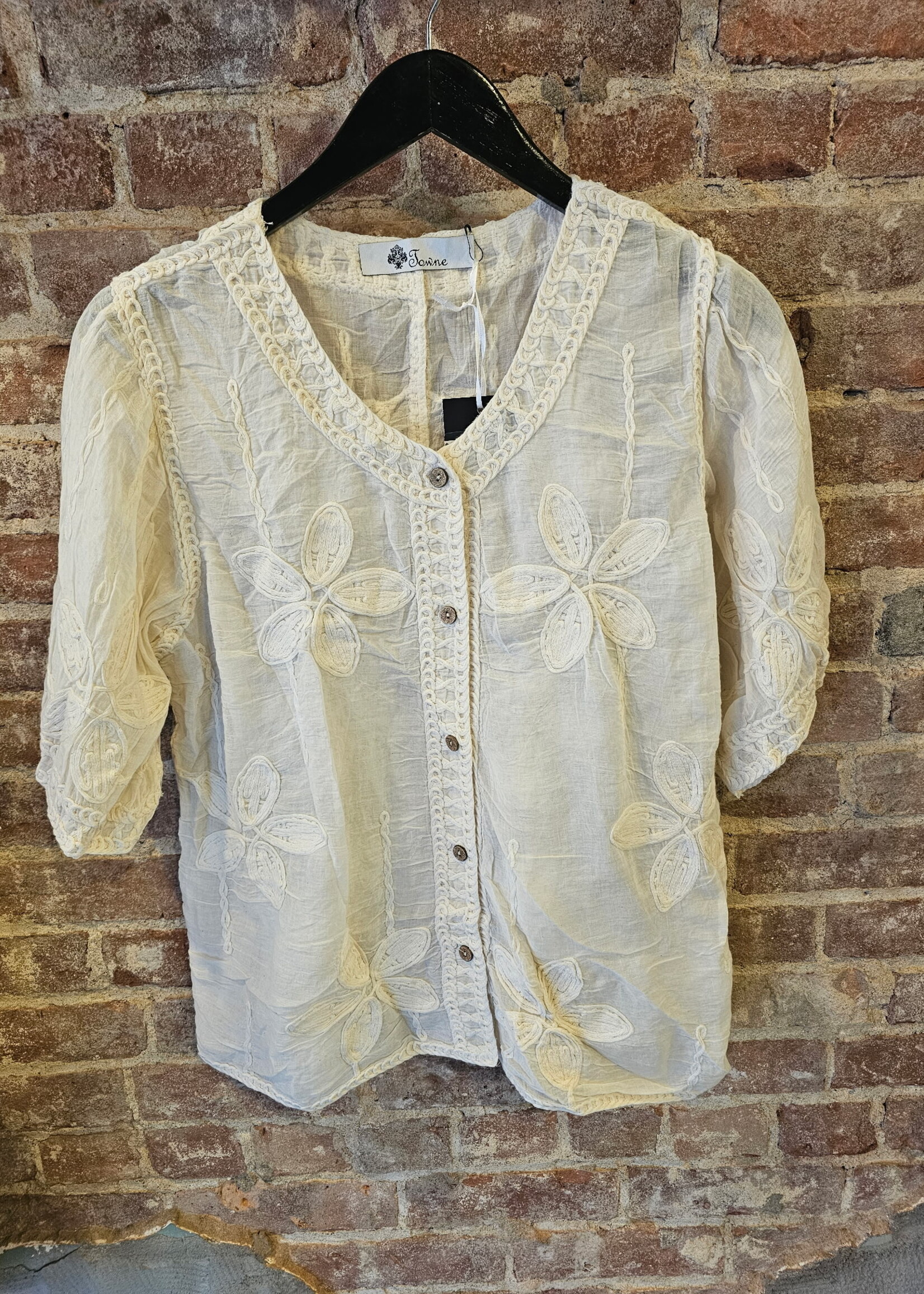 Tonal embroidered top +2 colors