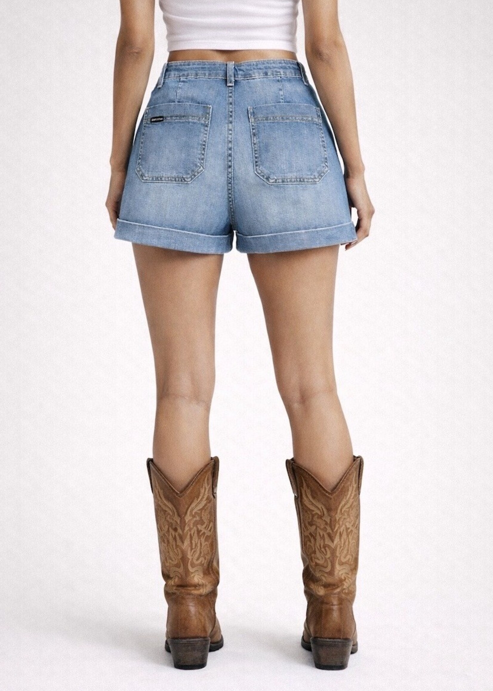 Pocket jean shorts