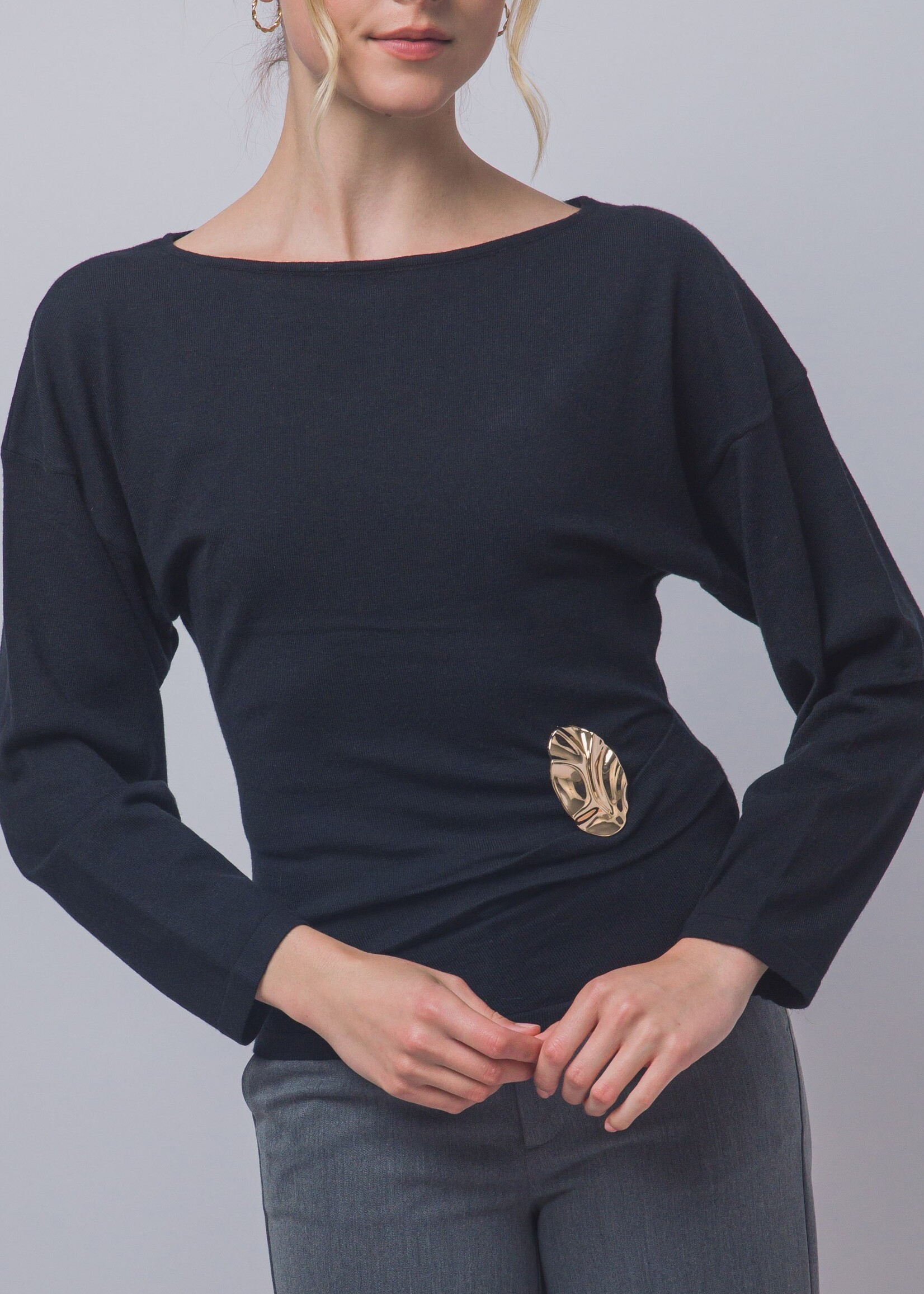Ruched brooch top +3 colors