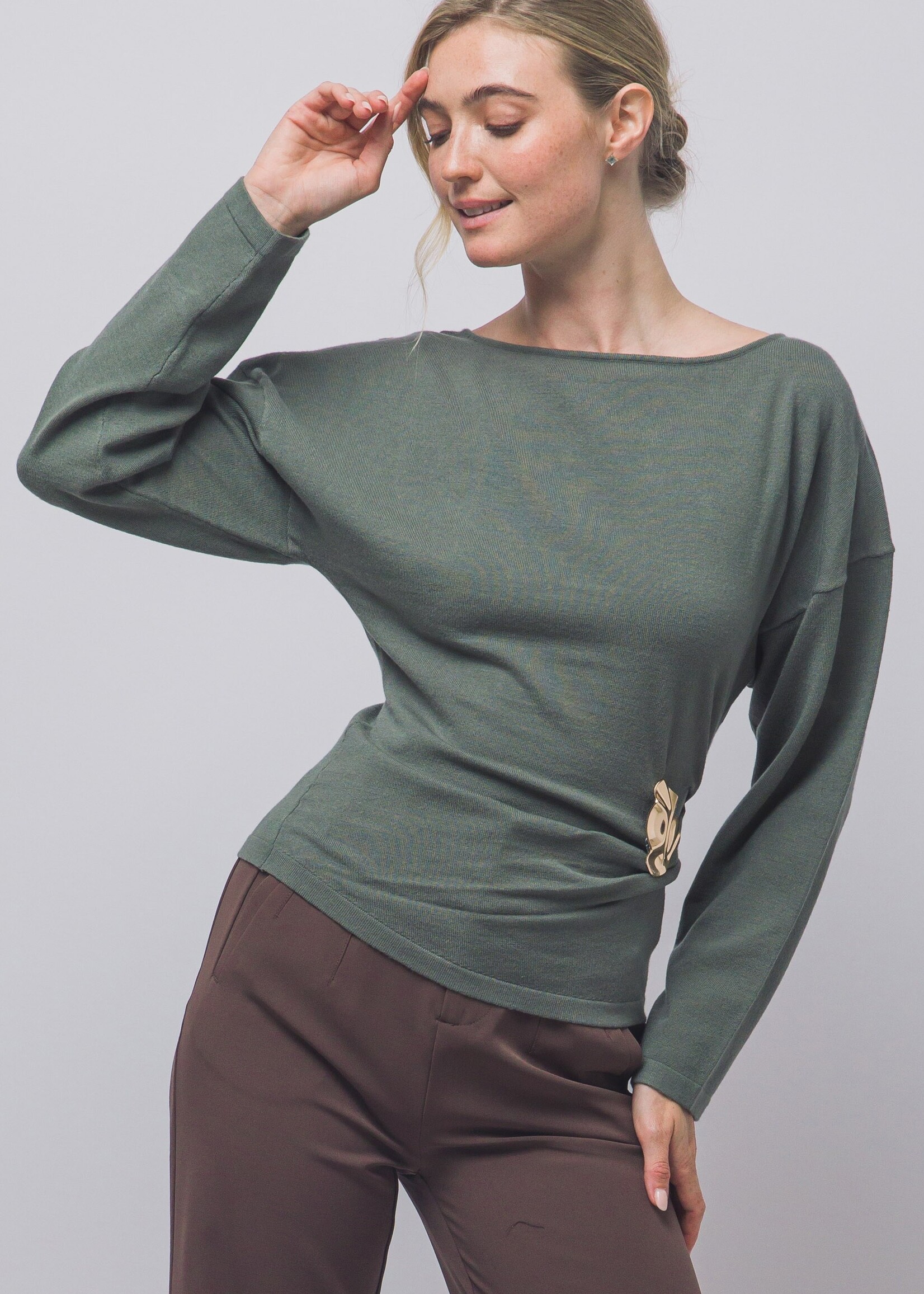Ruched brooch top +3 colors