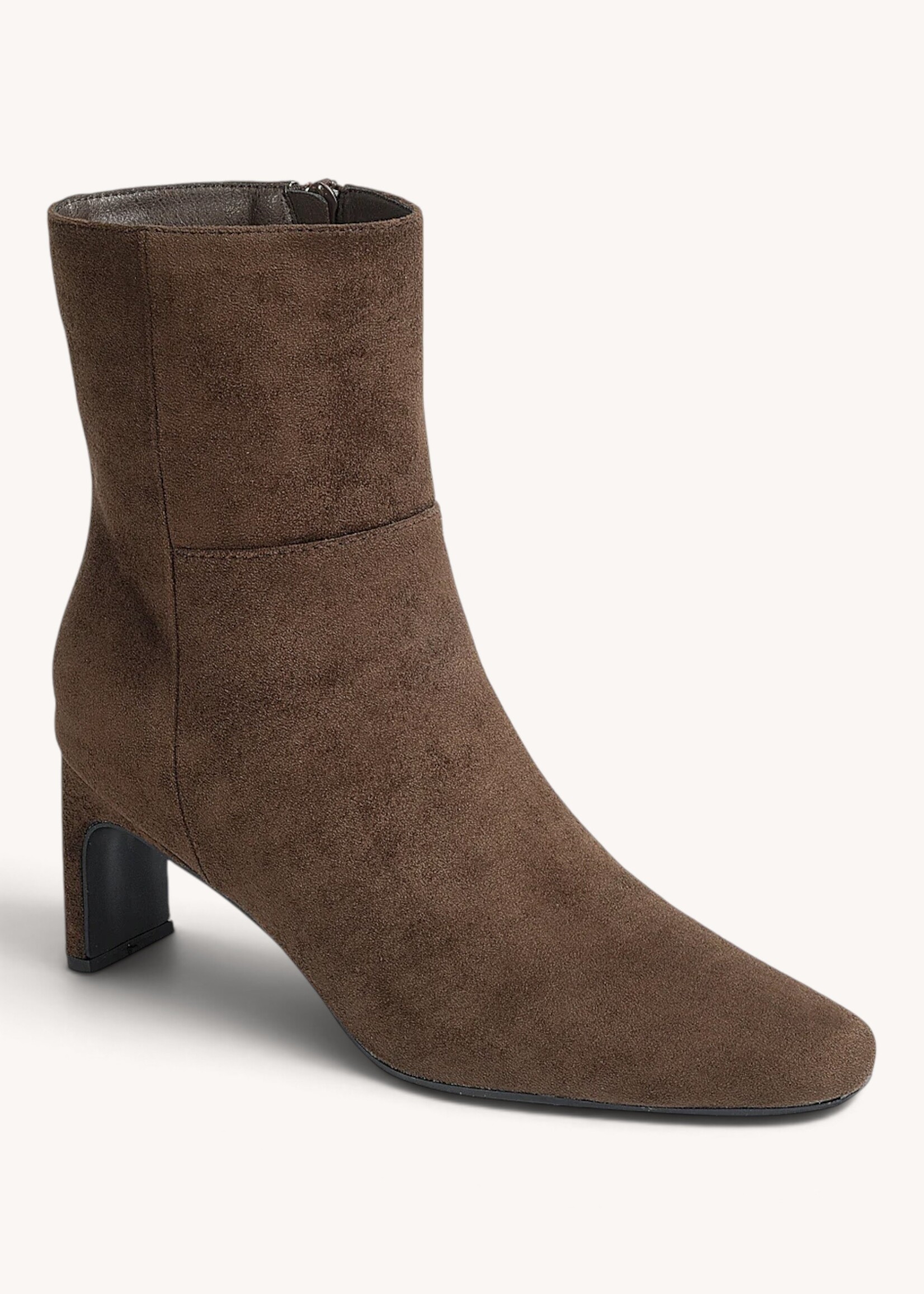 Suede bootie +2 colors